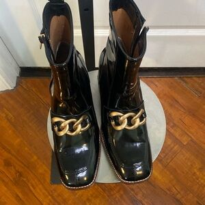 PRE-OWNED Steve Madden WOMEN’S Loren Black Patent Square top ankle boots
